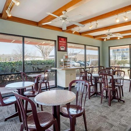 Econo Lodge Inn & Suites Rehoboth Beach Exterior photo