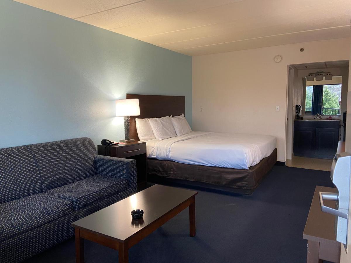 Econo Lodge Inn & Suites Rehoboth Beach Exterior photo