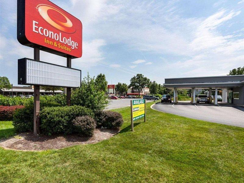 Econo Lodge Inn & Suites Rehoboth Beach Exterior photo