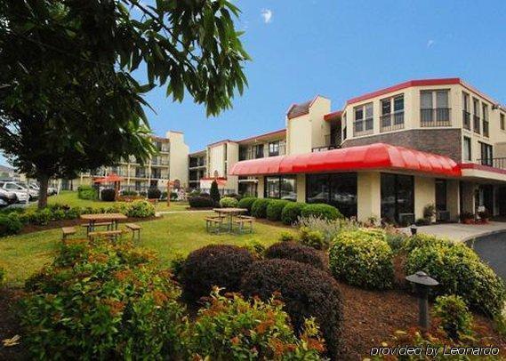 Econo Lodge Inn & Suites Rehoboth Beach Exterior photo