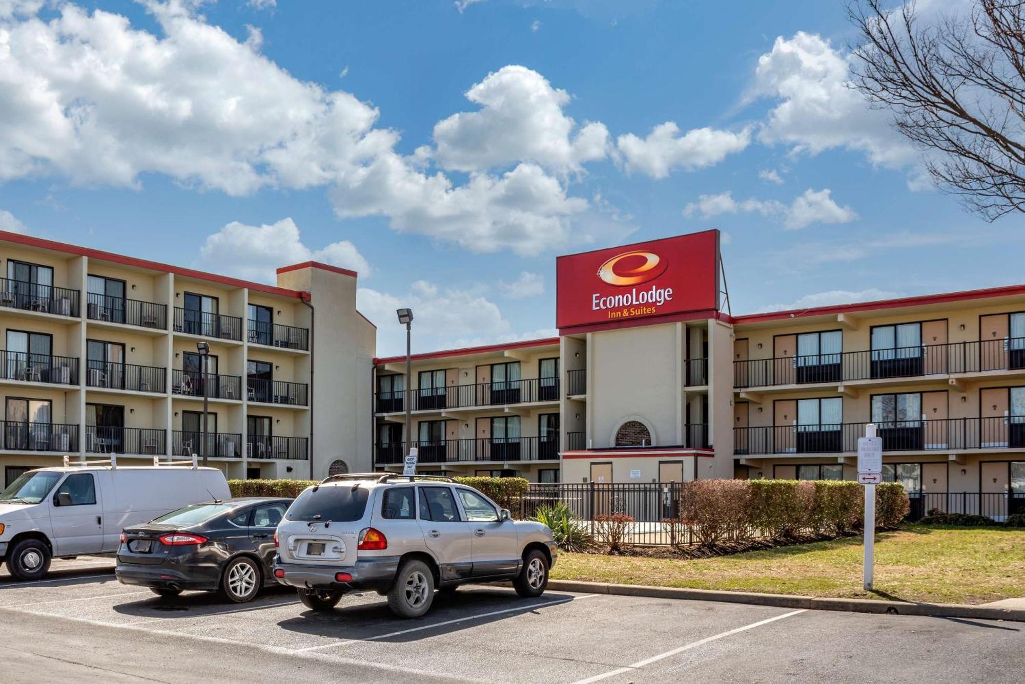 Econo Lodge Inn & Suites Rehoboth Beach Exterior photo